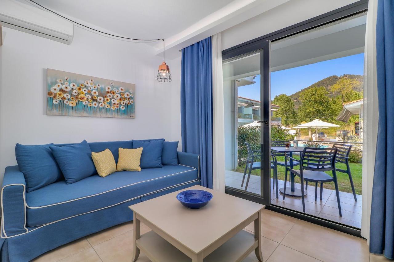 Theros Villas & Suites Chrysi Ammoudia Exterior foto